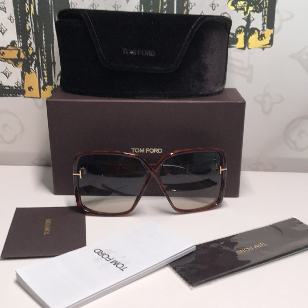 New Authentic Tom Ford Women's Gradient Brown Sunglasses TF1117 53p - Picture 9 of 14